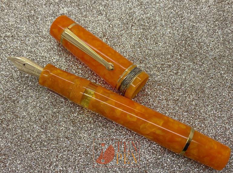 DELTA DOLCEVITA ORO piston filler | Tenpen - By Letizia Iacopini